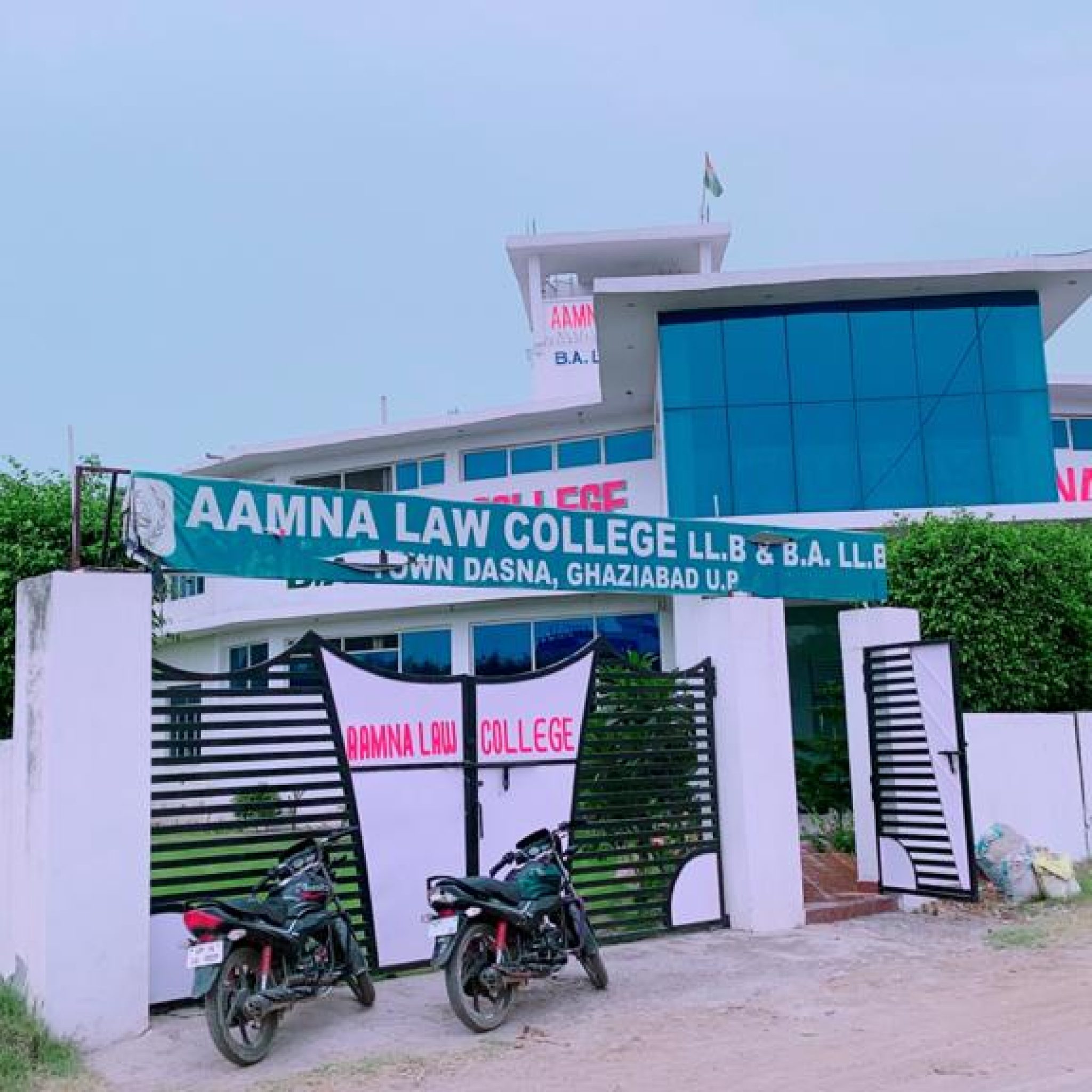  Aamna Law college