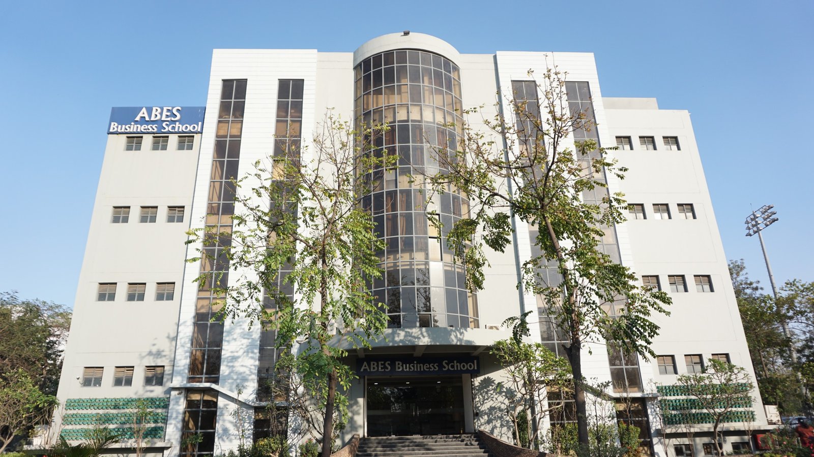 ABES Business School