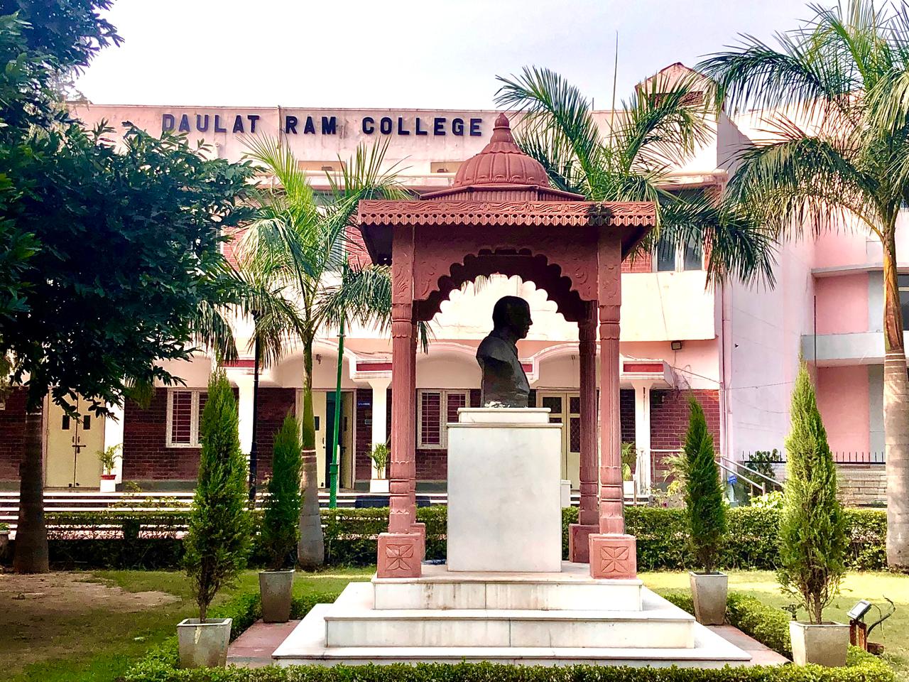 DAULAT RAM COLLEGE